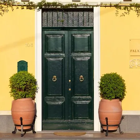 Palazzo Giovanni Bed & Breakfast Acireale