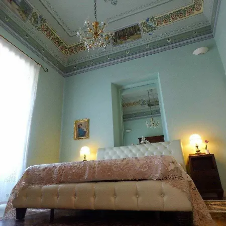 Palazzo Giovanni Nocleg ze śniadaniem