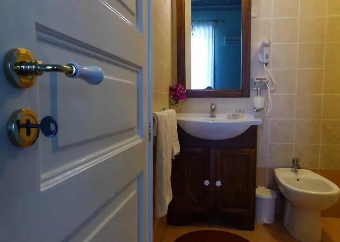 Palazzo Giovanni 4* אסראלה