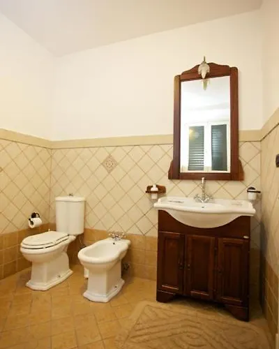 לינה וארוחת בוקר Palazzo Giovanni 4*